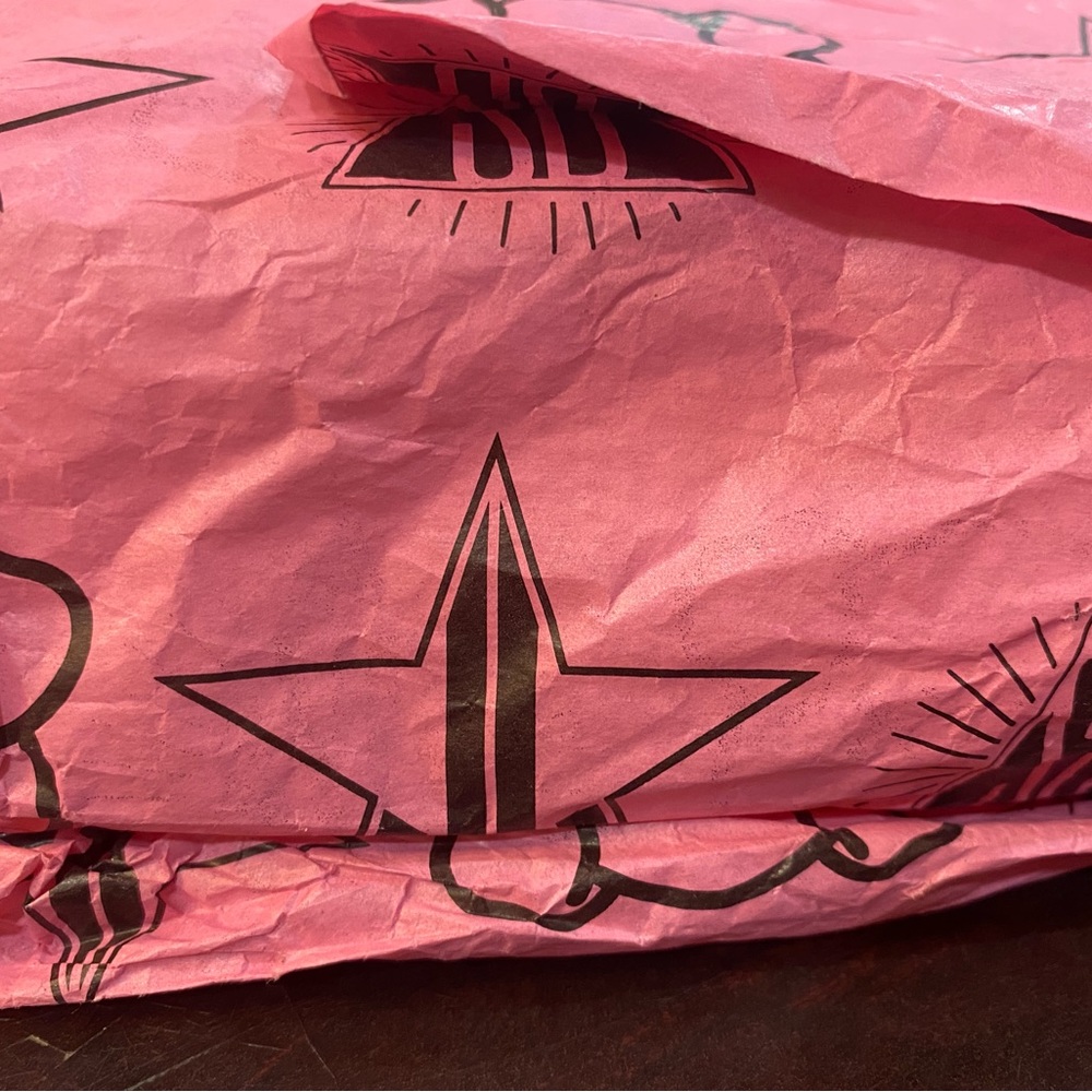 Jeffree Star Cosmetics - Picture 3 of 3